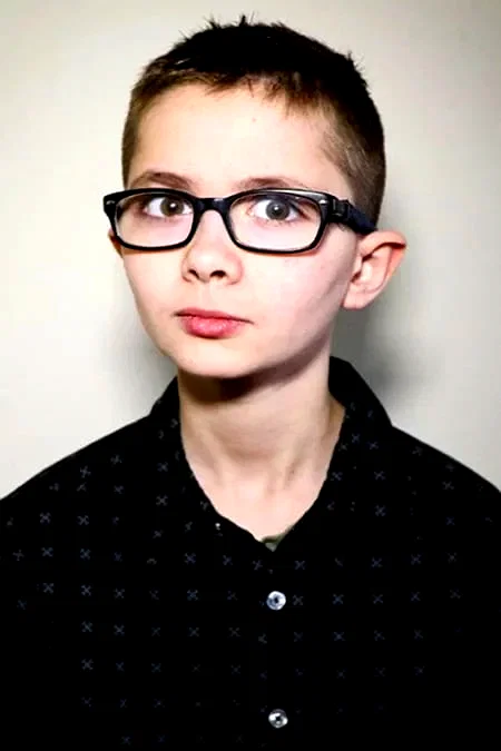  Elliott Fullam