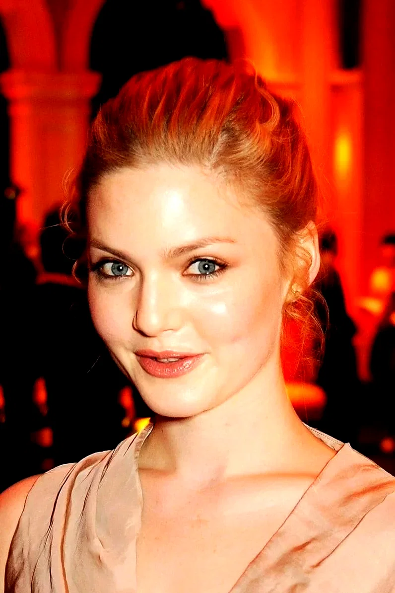 Holliday Grainger