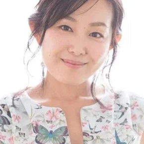 Photo star :  Satomi Arai