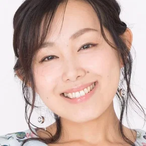 Photo star :  Satomi Arai