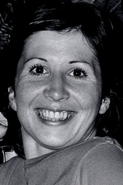  Ann Travolta