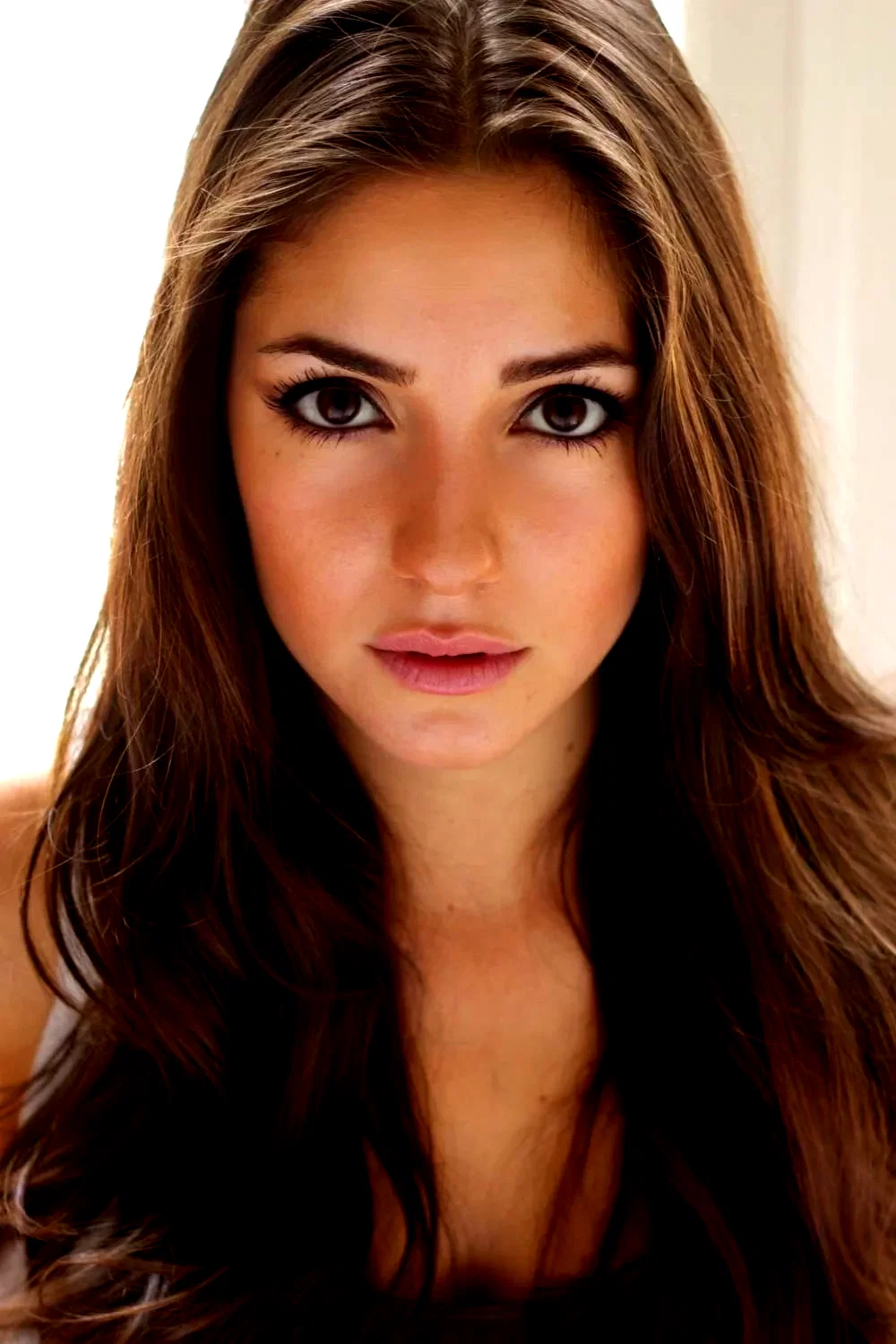  Paniz Zade