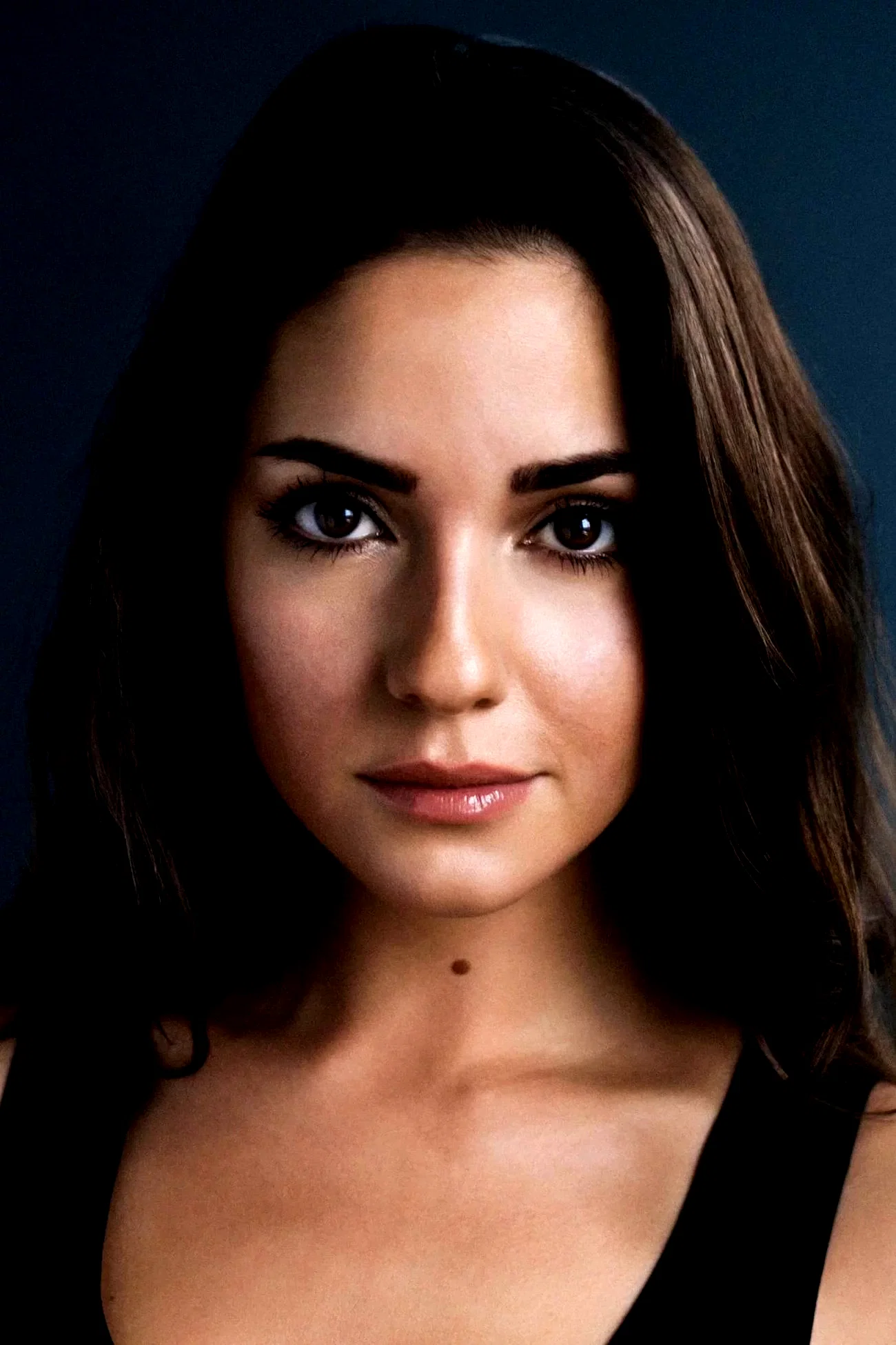  Paniz Zade