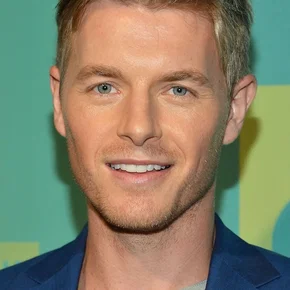 Photo star : Rick Cosnett