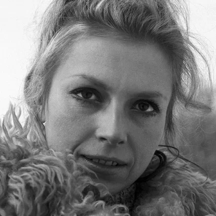  Ewa Wisniewska