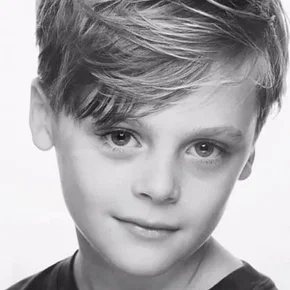 Photo star :  Billy Barratt