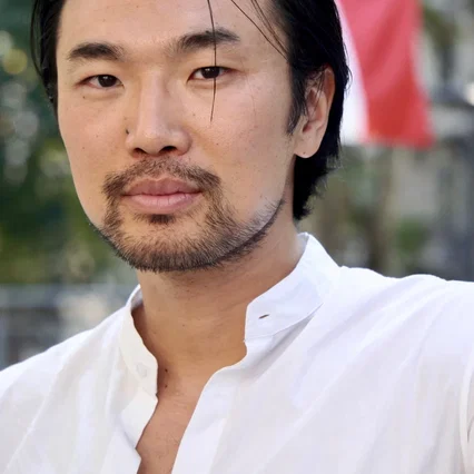  Shi Yang