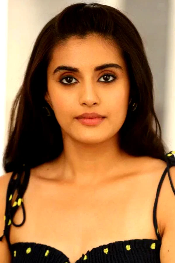  Divyansha Kaushik