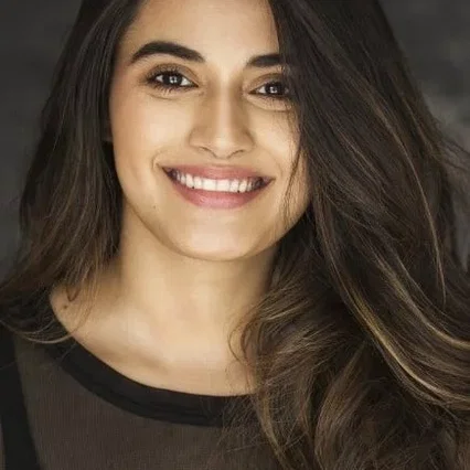  Divyansha Kaushik