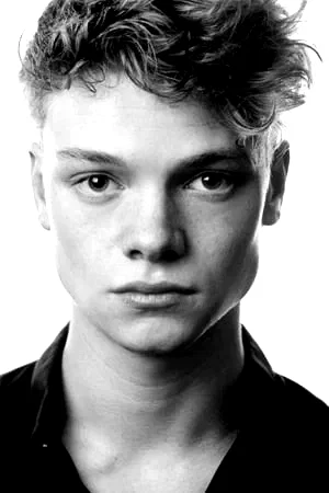  Tom Rhys Harries
