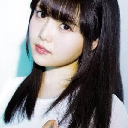  Momo Asakura