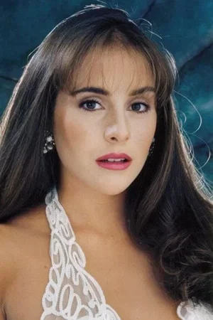  Karyme Lozano