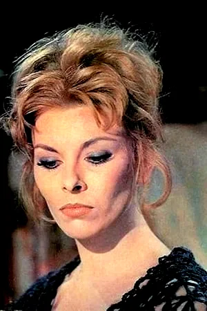  Loredana Nusciak