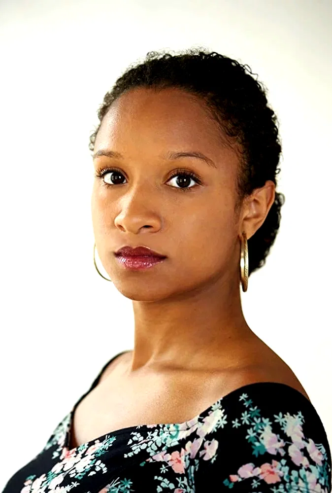  Naima Hebrail Kidjo