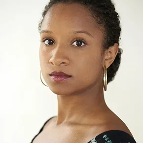 Photo star :  Naima Hebrail Kidjo
