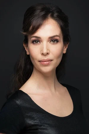  Esra Ronabar