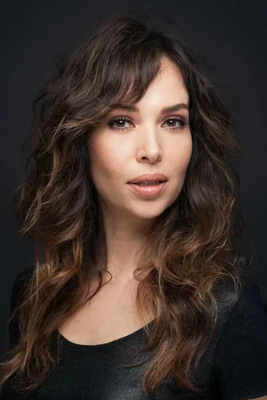  Esra Ronabar
