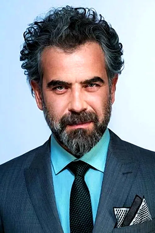  Yurdaer Okur