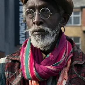 Photo star :  Issa Samb