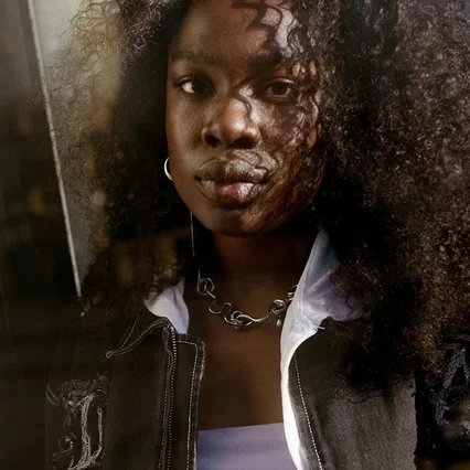  Vivian Oparah