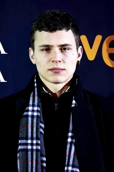  Arón Piper