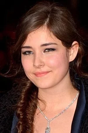 Tugba Sunguroglu photo