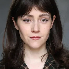 Photo star :  Carly-Sophia Davies