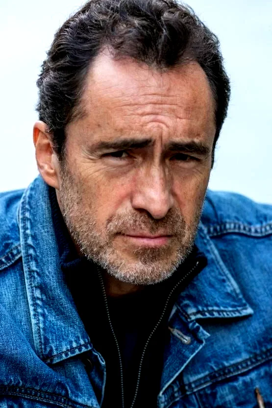 Demian  Bichir