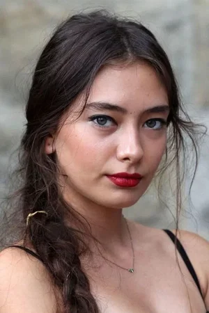  Neslihan Atagül photo