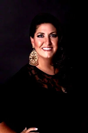  Anna Pirozzi