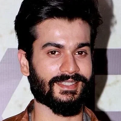  Sunny Kaushal