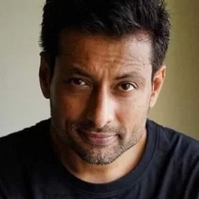 Photo star :  Indraneil Sengupta