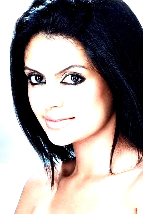  Mandira Bedi