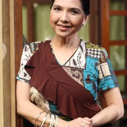  Chanda Romero