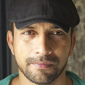 Photo star : Deepak Dobriyal