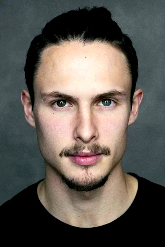  Arnas Fedaravicius