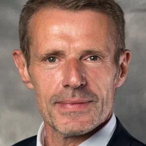 Photo star : Lambert Wilson