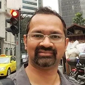 Photo star :  Faisal Qureshi