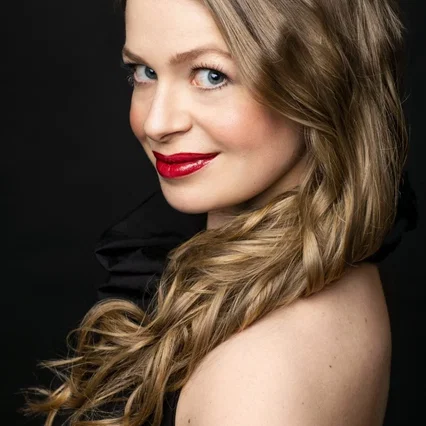  Siobhan Stagg
