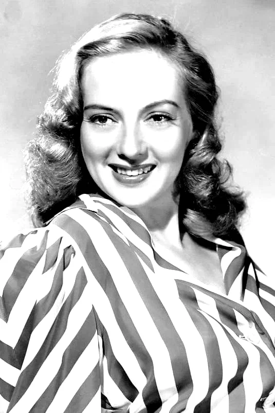  Evelyn Keyes