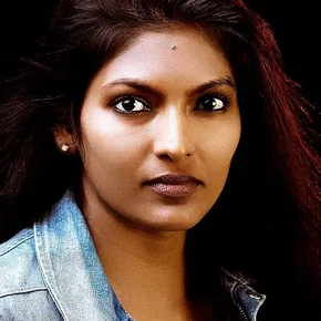 Photo star :  Subathra Robert