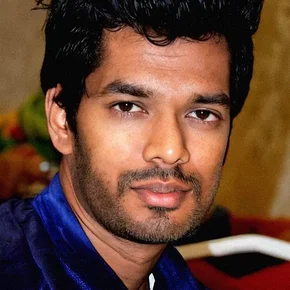 Photo star :  Dharani Rasendran