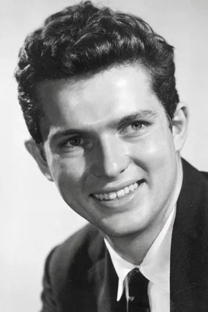  Geoffrey Horne photo