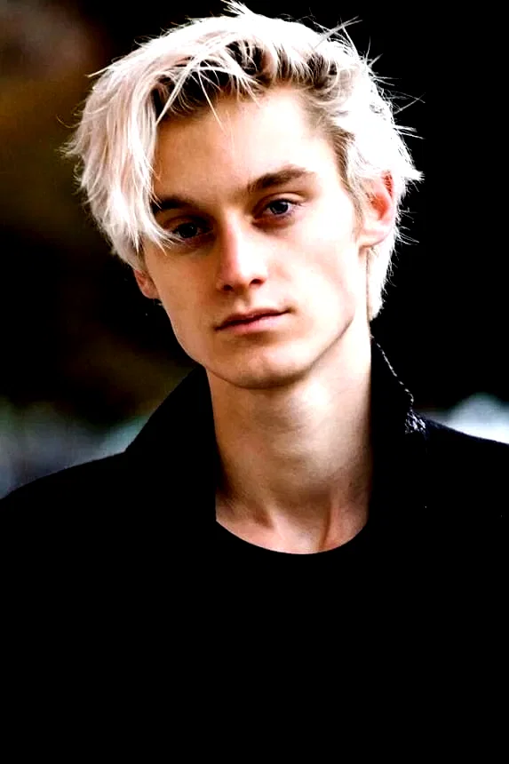  Luca Chikovani