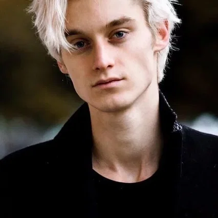  Luca Chikovani