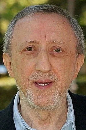 Carlo Delle Piane photo