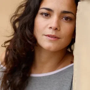 Photo star : Alice Braga