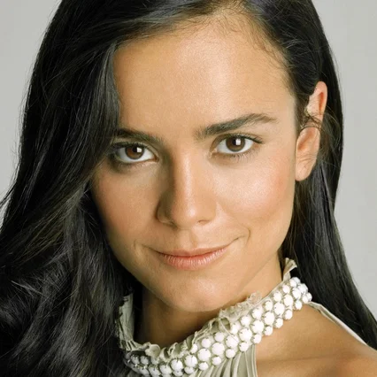 Alice Braga