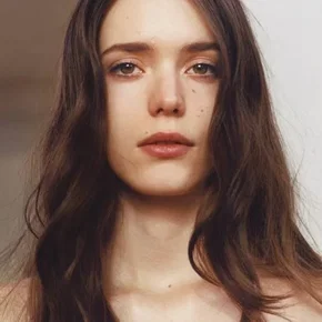 Photo star : Stacy  Martin 