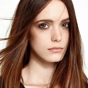 Photo star : Stacy  Martin 